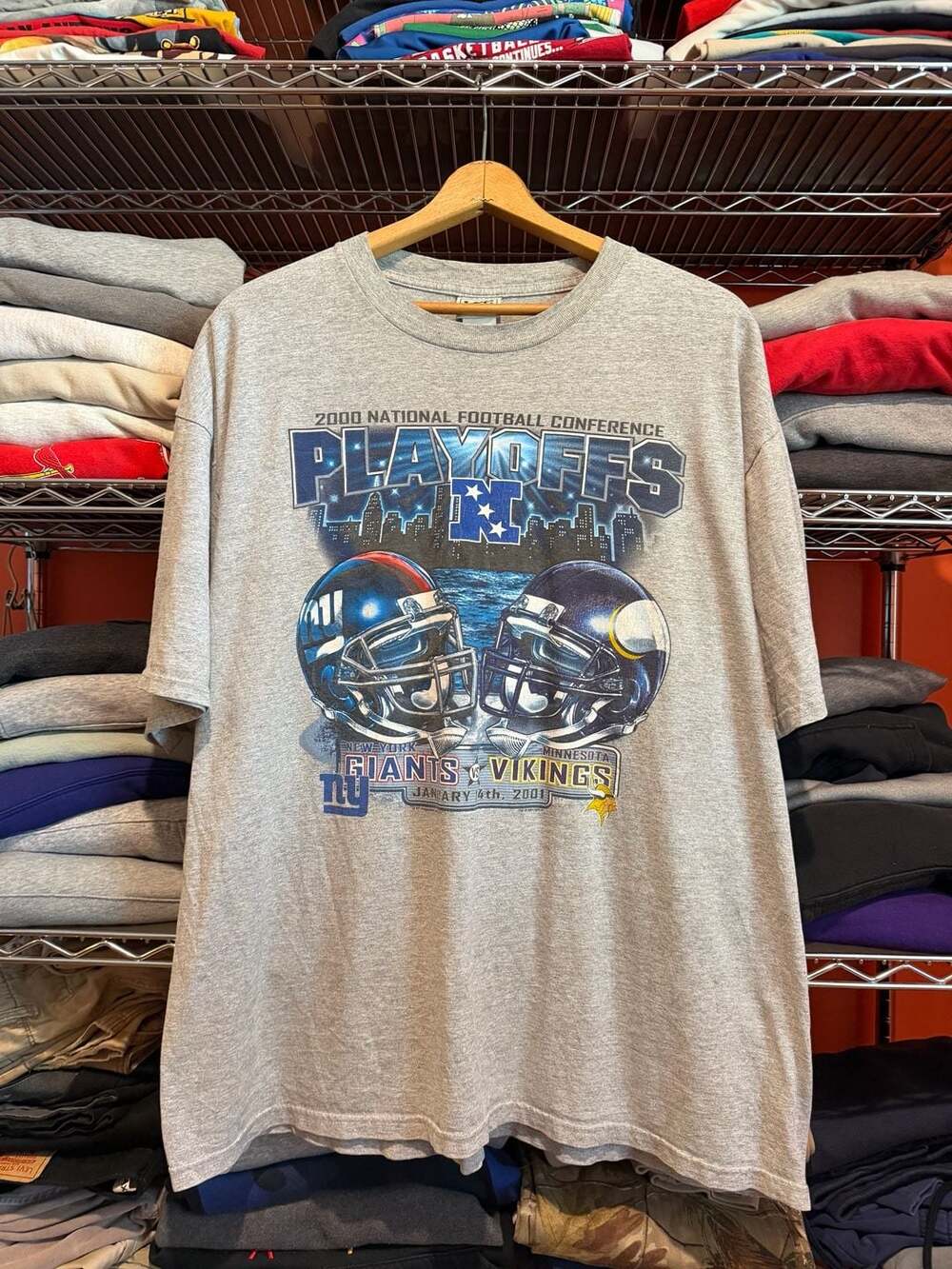 Lee Sport New York Giants Minnesota Vikings T-Shirt XX-Large Gray